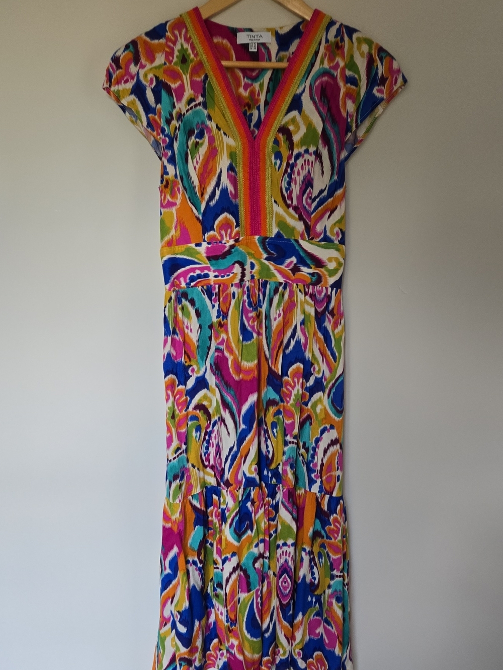 Tinta Multicolor V-Neck Maxi Dress - Bold Mixed Print